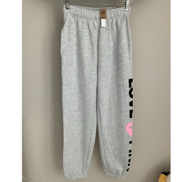 VERY RARE - V/S PINK - Campus Sweatpants with Sequin Graphic - Brand New!! - Picture 1 of 4